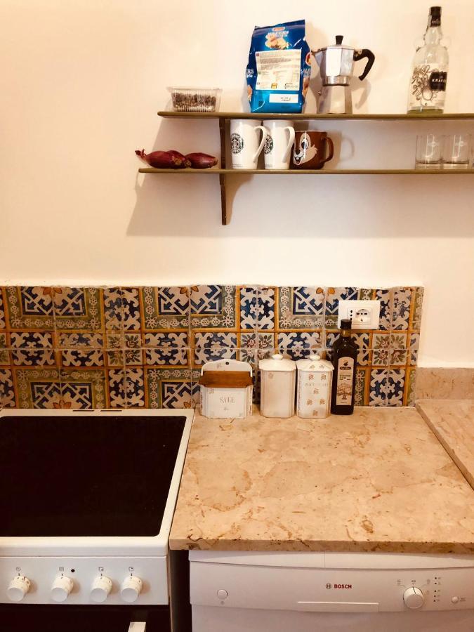 Donna Jona Lägenhet Trapani Exteriör bild